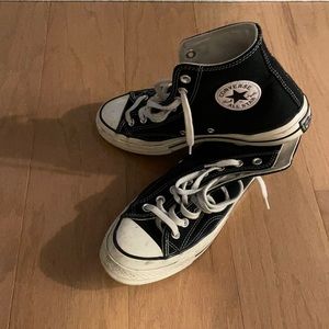 Size 8 men’s classic high tops 70s